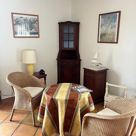 Les Cypres * Roquebrune-sur Argens